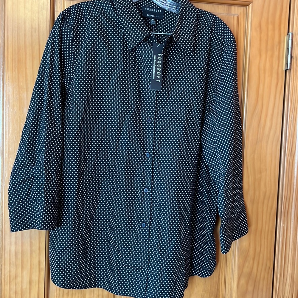 Foxcraft women’s top size 18 black/white polka dots nwt